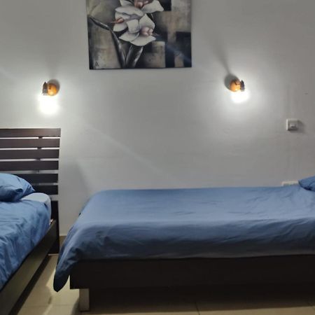 Well Located 2 Bedroom Flat In St.Julians Сент Джулианс Экстерьер фото